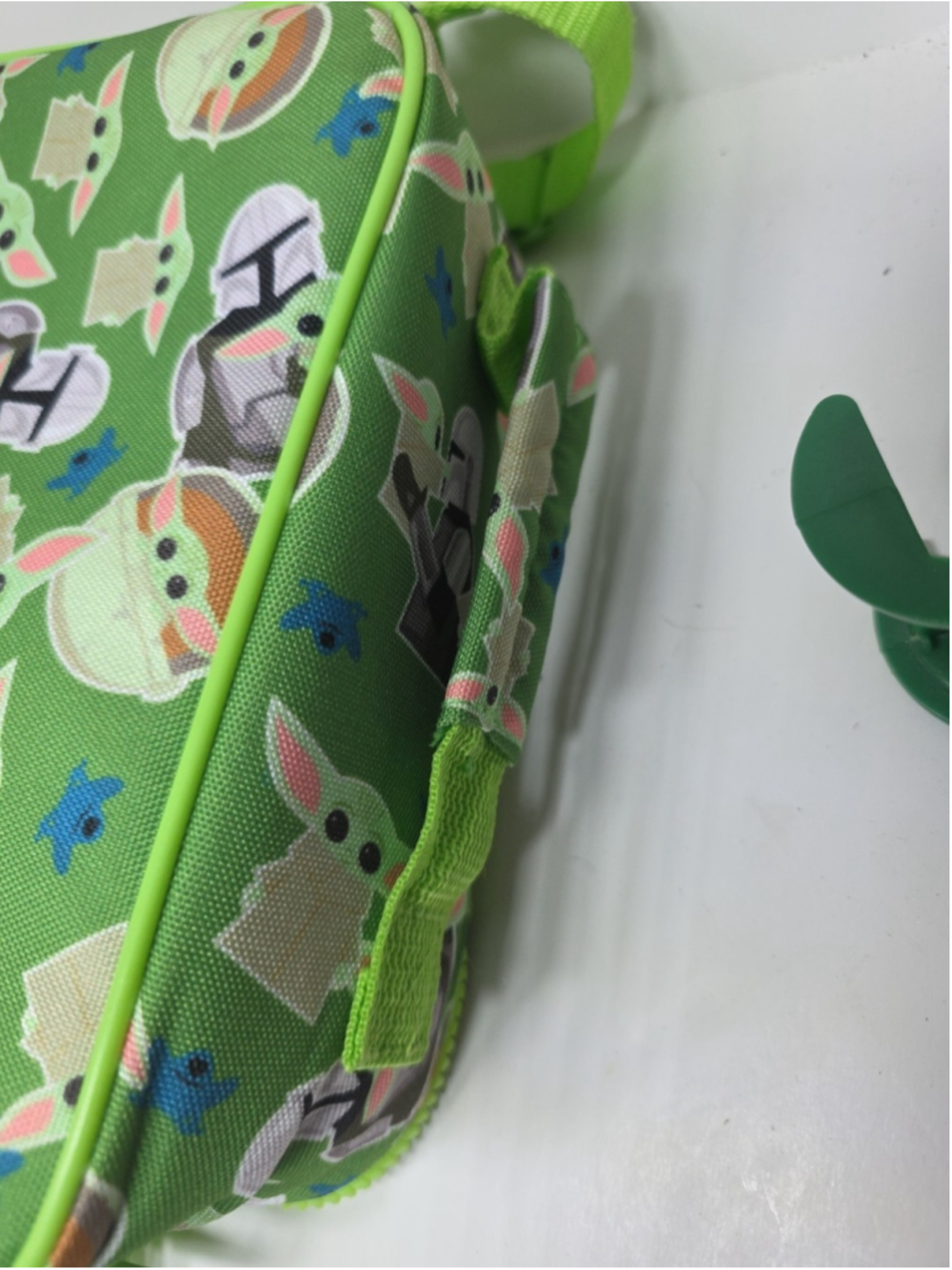 Disney Store Star Wars The Mandalorian Child Baby Yoda Lunch Box 8”x 9” in. - Picture 8 of 14